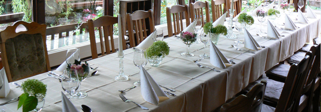 Familienfeiern Gasthof Erfurt Toettelstaedt - Thueringer Kueche - Biergarten & Wirtshaus & Restaurant | Lamm und Wuerzfleischgerichte TEL: 036208-70789